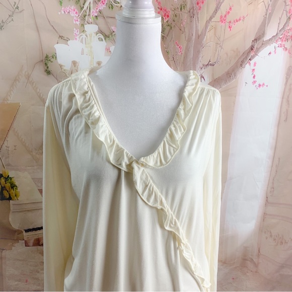 NEW J Crew Ruffle Faux Wrap Blouse in Ivory - Picture 3 of 11